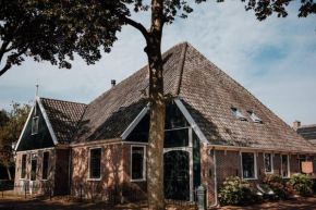 Monumentale stolpboerderij voorzien van alle gemakken van nu!